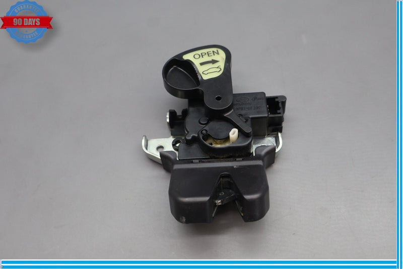 Load image into Gallery viewer, 11-16 Hyundai Equus SIG Rear Trunk Lid Lock Latch Actuator Black Oem
