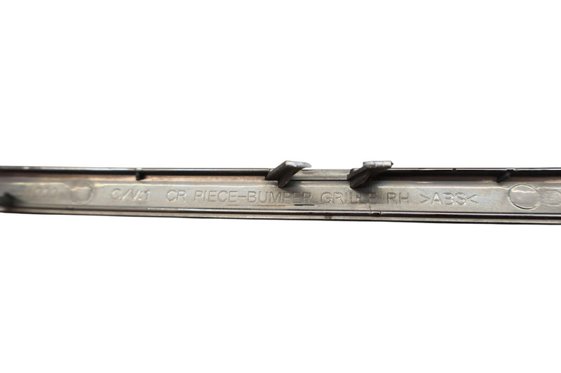 Load image into Gallery viewer, 15-17 Hyundai Genesis Front Right Side Bumper Grille Trim Molding 86564B1000 Oem
