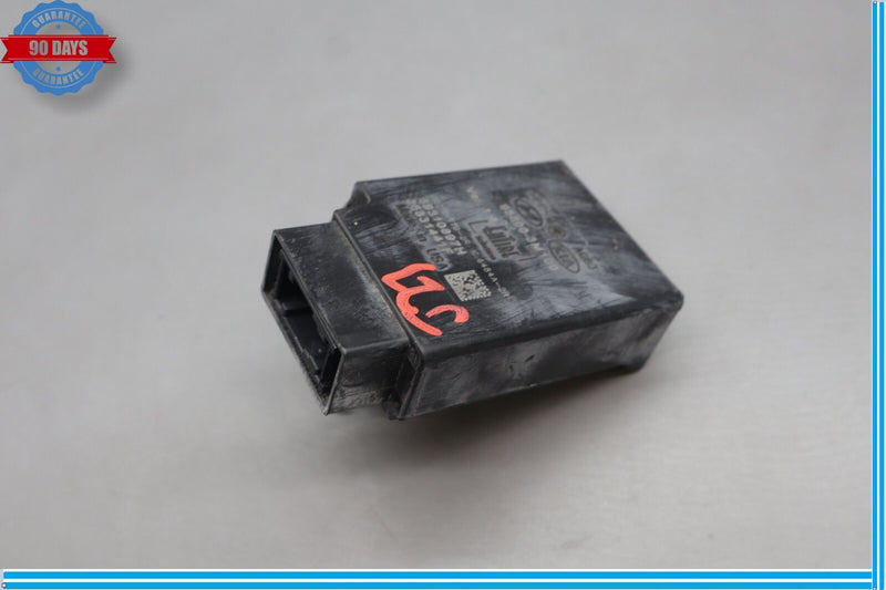 Load image into Gallery viewer, 11-13 Hyundai Equus TPMS Tire Pressure Monitor Control Receiver Module Oem
