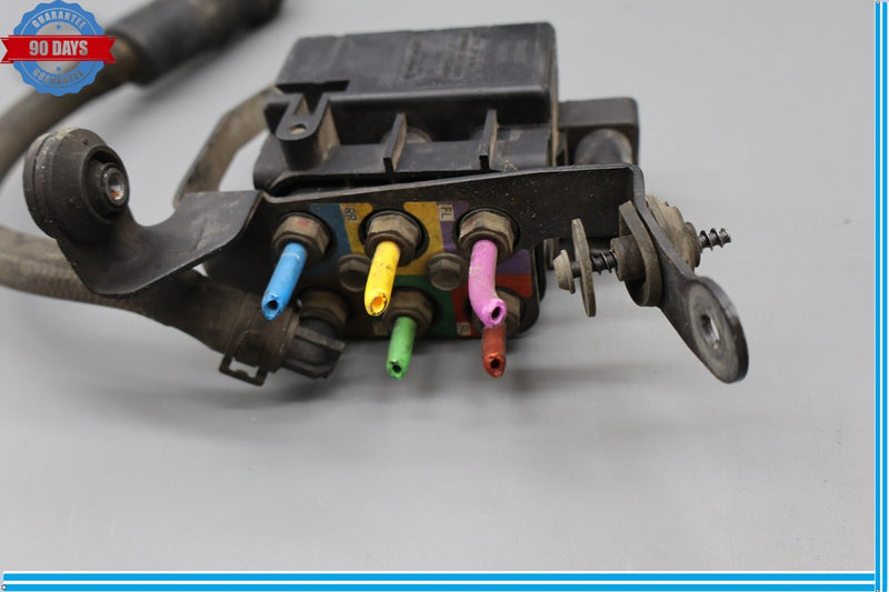 Load image into Gallery viewer, 10-13 Porsche Panamera 970 Airmatic Air Pneumatic Suspension Valve Block Oem
