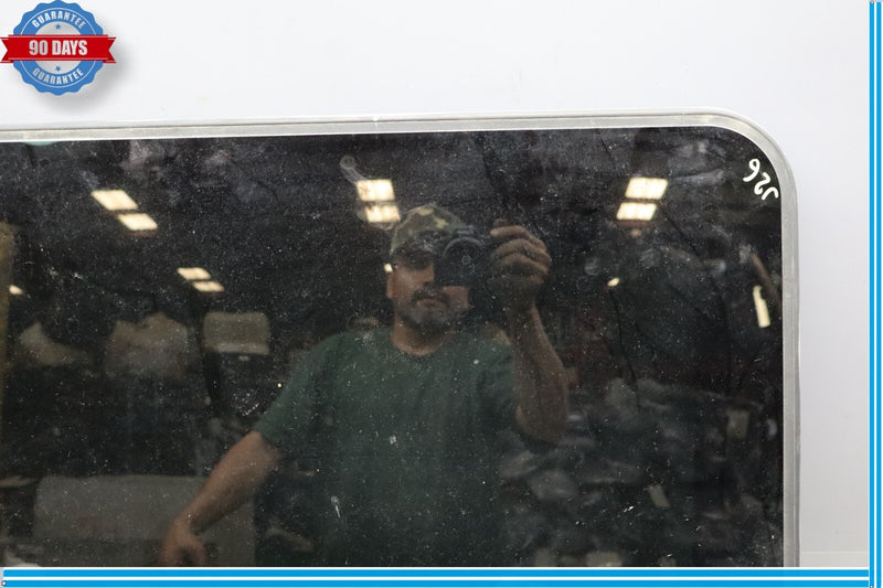 Load image into Gallery viewer, 08-14 Mercedes W204 C350 C250 Sunroof Sun Roof Glass Panel Assembly Oem
