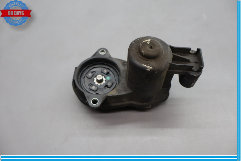 Load image into Gallery viewer, 11-16 BMW 535i xDrive Left Driver Side Parking Brake Actuator Motor Oem
