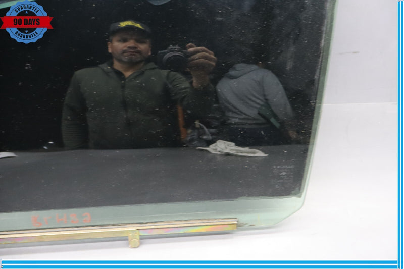 Load image into Gallery viewer, 01-06 Lexus LS430 Rear Left Driver Side Door WIndow Auto Glass Oem

