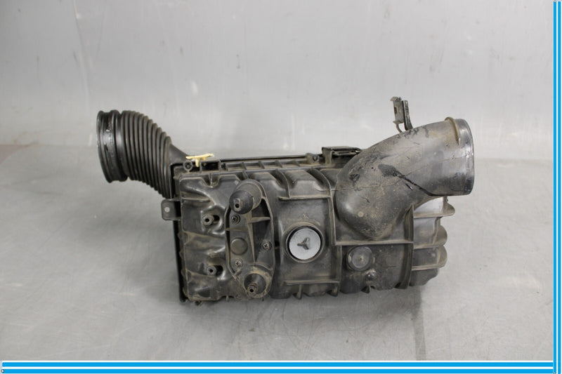 Load image into Gallery viewer, 10-13 Land Range Rover L320 Left Side Air Intake Cleaner Filter Box Housing Oem
