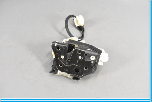 11-18 Volkswagen VW Touareg Rear Right Passenger Door Lock Latch Actuator Oem