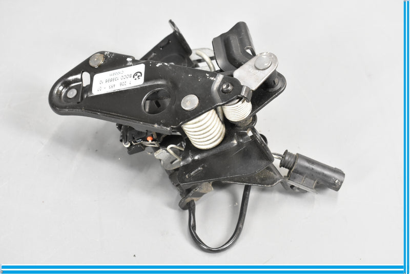 Load image into Gallery viewer, 12-18 BMW 650i Front Left Side Bonnet Hood Lock Latch Actuator Oem
