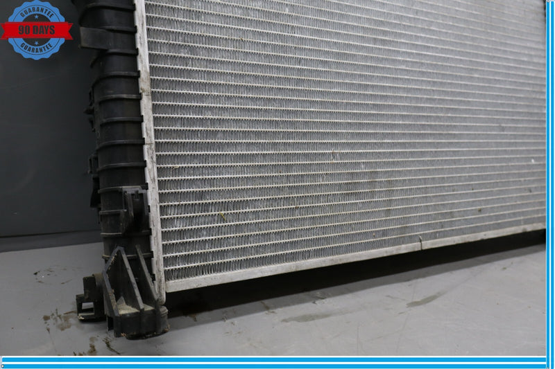 Load image into Gallery viewer, 03-09 Mercedes CLS500 E500 Engine Motor Cooling Radiator 2115001154 Oem
