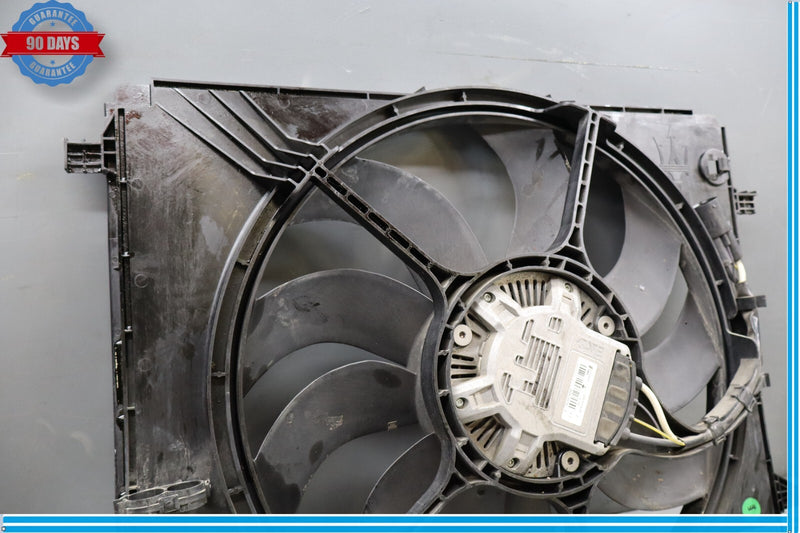 Load image into Gallery viewer, 14-17 Maserati Ghibli M157 Engine Radiator Cooling Fan Motor Assembly Oem

