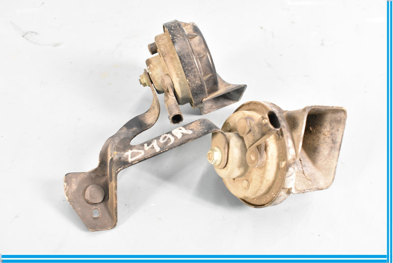 Load image into Gallery viewer, 97-04 Porsche Boxster Front Left &amp; Right High &amp; Low Tone Horn Alarm Set Oem
