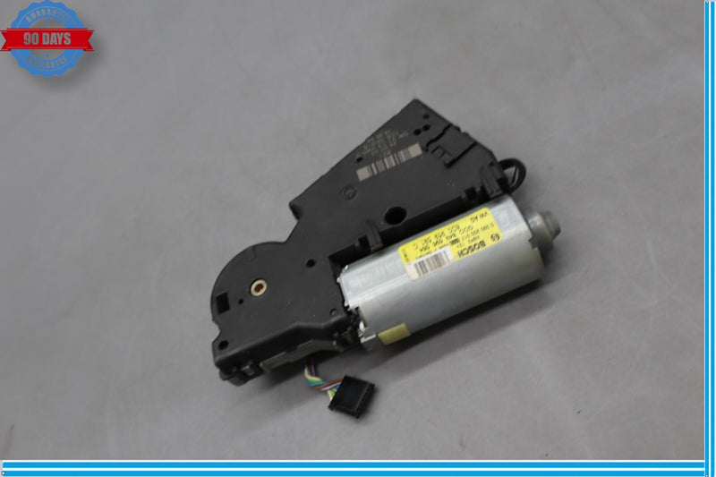 Load image into Gallery viewer, 03-10 Porsche Cayenne 955 Turbo Sunroof Sun Roof Motor 8D0959591C Oem
