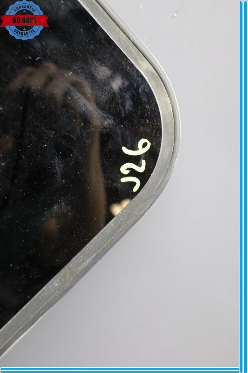 Load image into Gallery viewer, 08-14 Mercedes W204 C350 C250 Sunroof Sun Roof Glass Panel Assembly Oem
