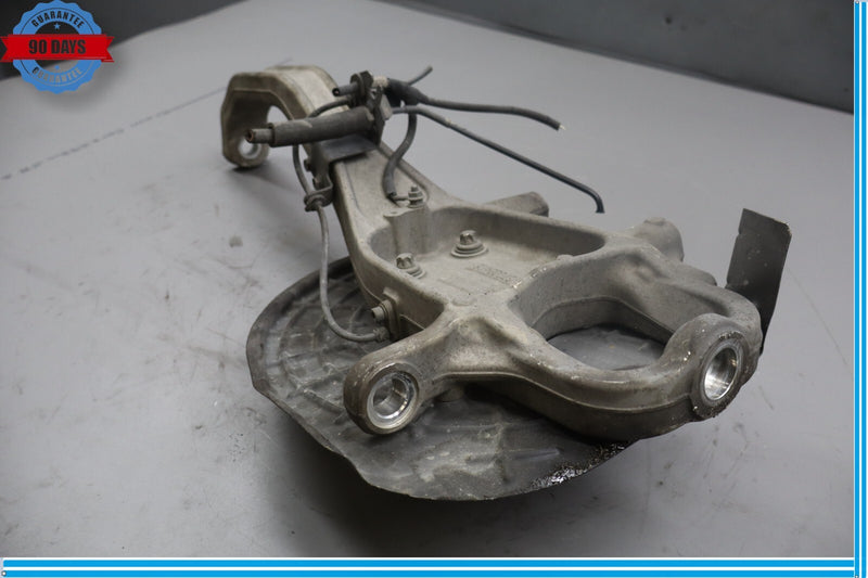 Load image into Gallery viewer, 14-17 Maserati Ghibli M157 Rear Left Driver Side Spindle Knuckle Hub Oem
