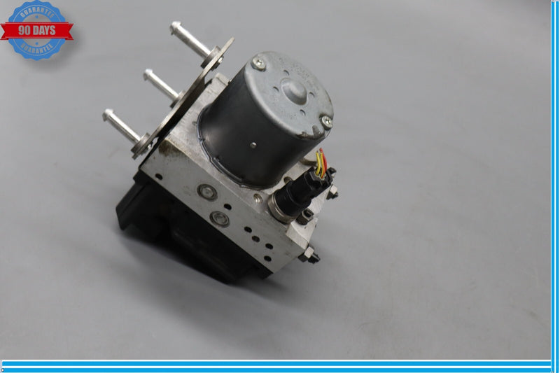 Load image into Gallery viewer, 03-07 Bentley Continental Flying Spur ABS Anti Lock Brake Pump Module Unit Oem
