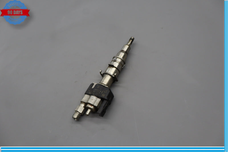 Load image into Gallery viewer, 07-17 BMW 750Li 750Li xDrive Engine Motor Fuel Injection Injector 7585261 Oem
