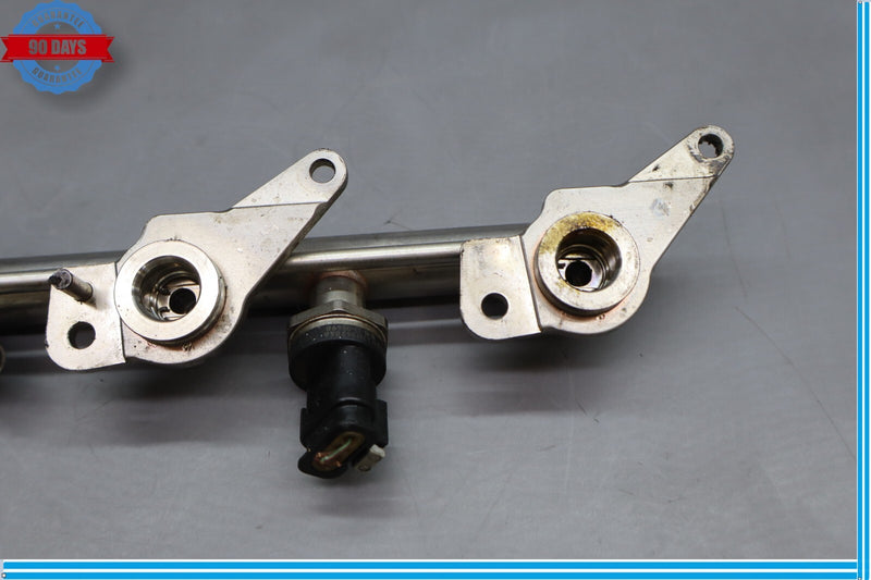 Load image into Gallery viewer, 12-18 Mercedes W218 CLS550 Right Side Fuel Injection Rail Line A2780703495 Oem
