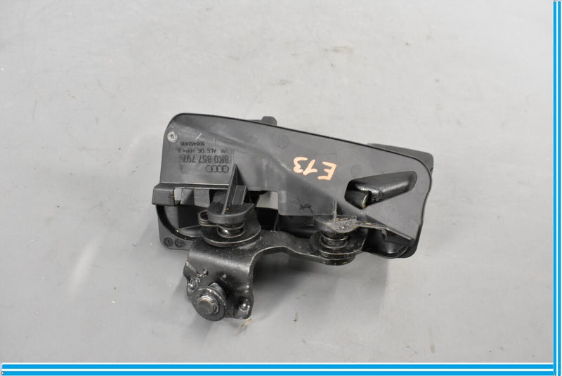 Load image into Gallery viewer, 08-12 Audi A4 Rear Left Driver Side Seat belt Double Buckle Receiver Oem
