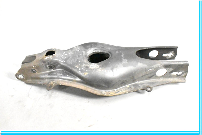 Load image into Gallery viewer, 12-18 Mercedes CLS550 CLS63 W218 Rear Right Lower Spring Seat Control Arm Oem
