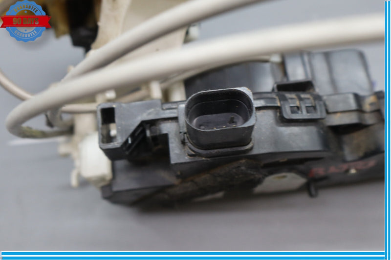 Load image into Gallery viewer, 11-16 Hyundai Equus SIG Rear Left Driver Side Exterior Door Handle W/ Lock Oem
