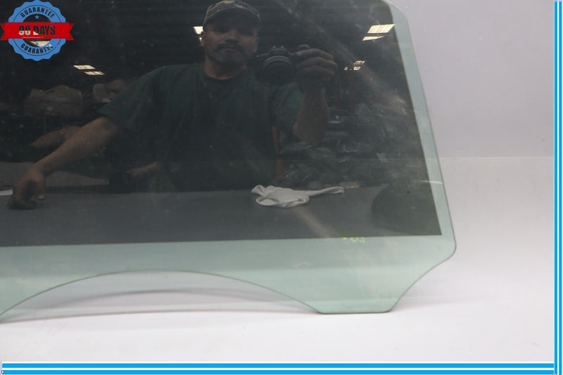 Load image into Gallery viewer, 11-18 Porsche Cayenne 958 Front Right Passenger Side Door Window Auto Glass Oem
