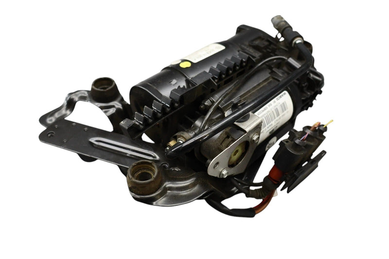 Load image into Gallery viewer, 03-18 Bentley Continental Flying Spur Air Suspension Compressor Pump Oem
