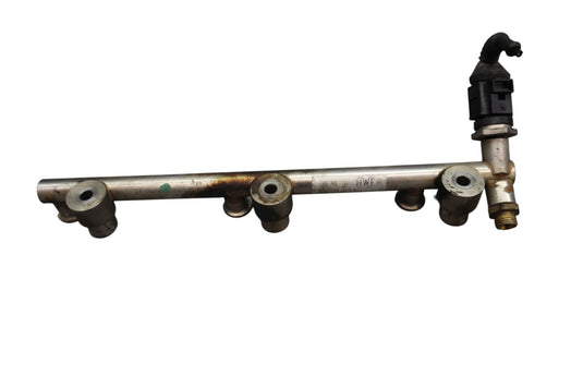 11-17 Volkswagen Touareg Fuel Injector Rail W/o Injectors 03H133317P Oem