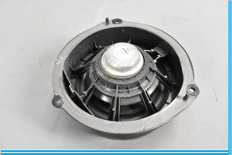 Load image into Gallery viewer, 11-18 Audi A8 Quattro Rear Right Door Mid range Speaker (Bose) 4H0035411A Oem
