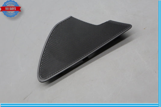 12-18 Audi A6  Front Right Door Speaker Grille Cover Black 4G0035424 Oem