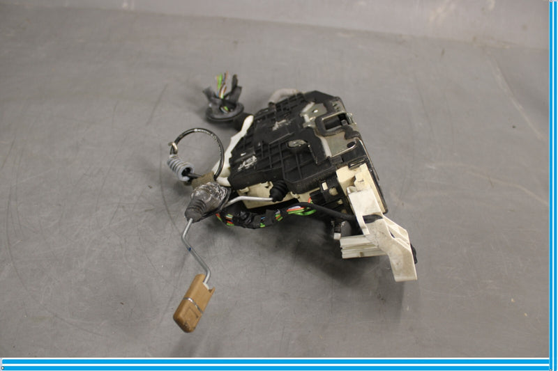 Load image into Gallery viewer, 07-14 Mercedes W221 S400 CL550 Front Left Side Door Lock Latch Actuator Oem
