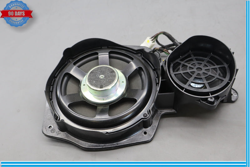Load image into Gallery viewer, 10-13 Mercedes W221 S550 S400 Front Right Passenger Side Door Speaker Oem
