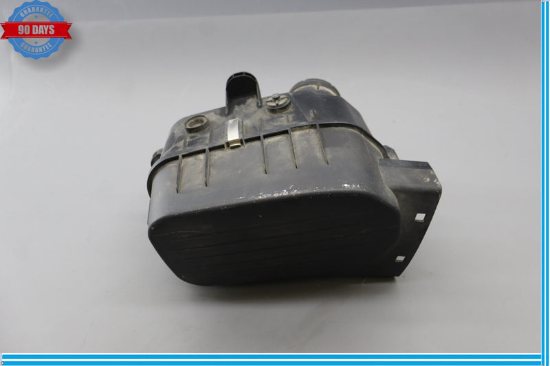 Load image into Gallery viewer, 14-21 Maserati Ghibli Right Side Engine Air Cleaner Housing Filter Box Oem
