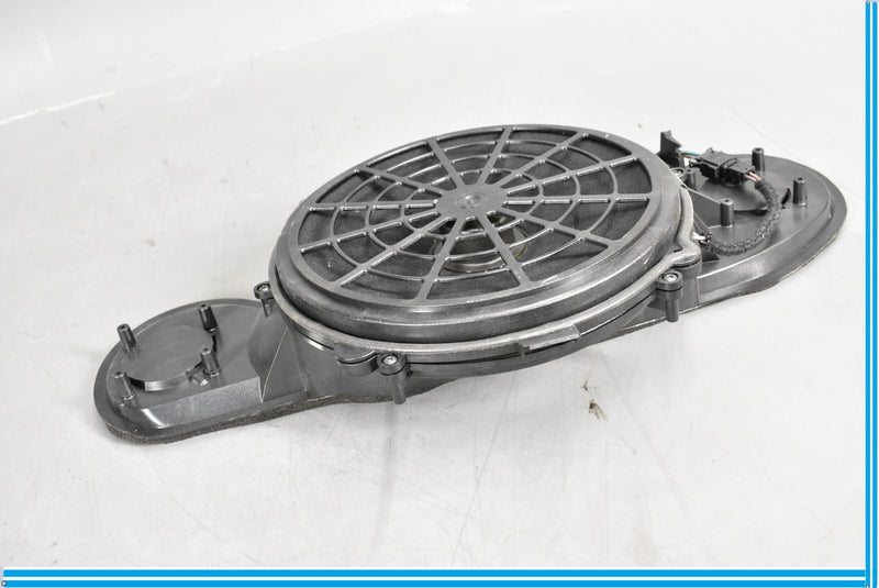 Load image into Gallery viewer, 00-06 Mercedes S500 S600 W220 Rear Deck Bose Subwoofer Speaker 2208204702 Oem
