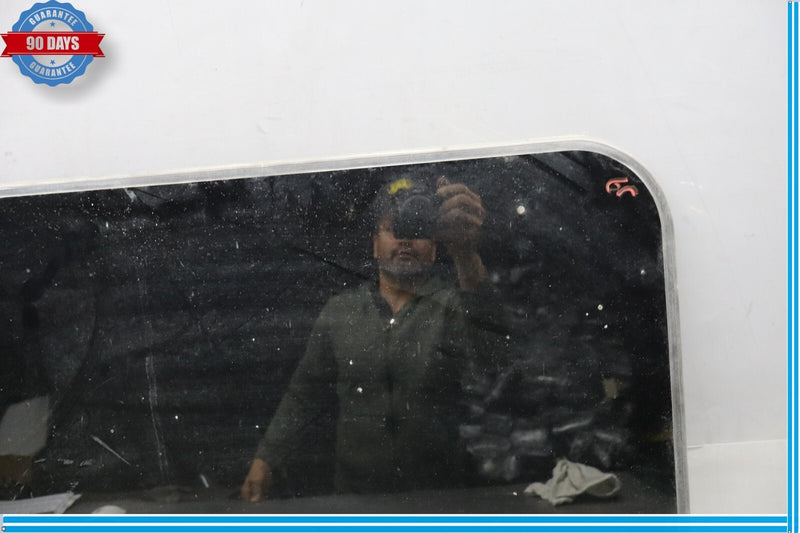 Load image into Gallery viewer, 10-16 Porsche Panamera 970 Sunroof Sun Roof Glass Panel Assembly Oem
