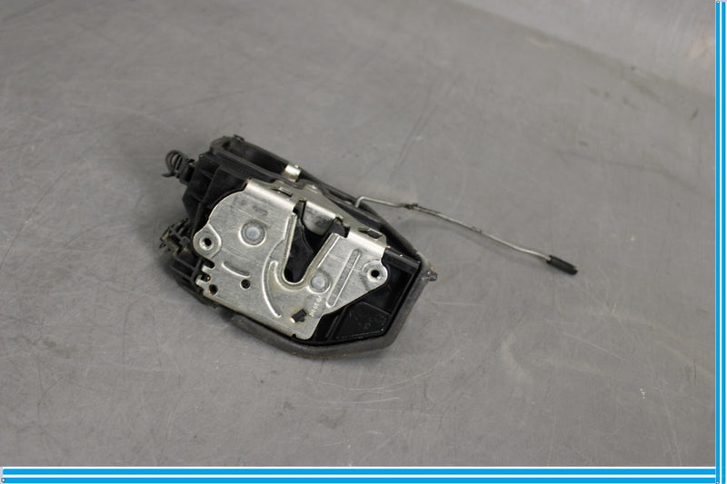 Load image into Gallery viewer, 07-10 BMW X5 E70 Front Right Passenger Side Door Lock Latch Actuator Oem
