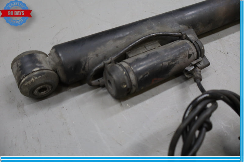 Load image into Gallery viewer, 06-11 Mercedes W219 CLS550 Rear Left or Right Strut Shock Absorber Oem
