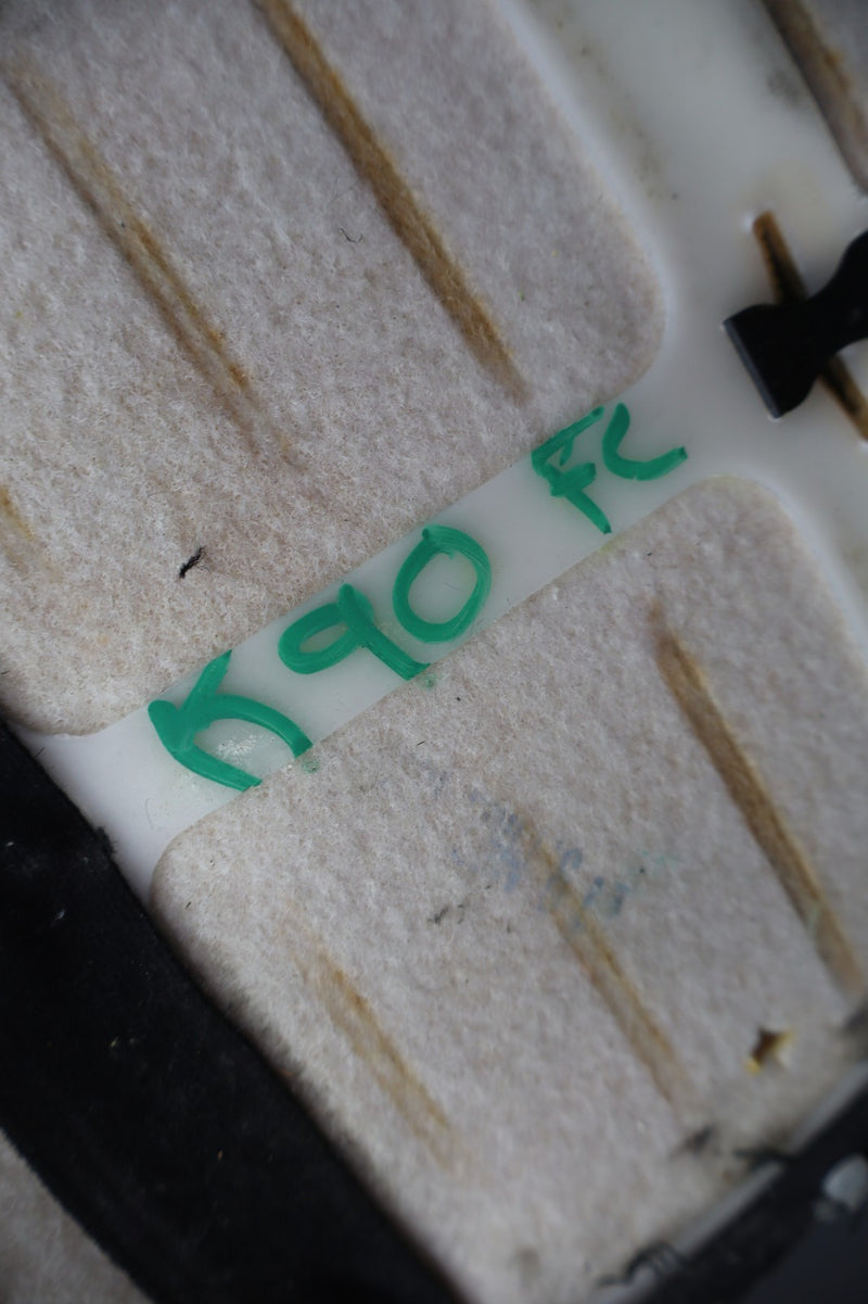 Load image into Gallery viewer, 97-04 Porsche Boxster 986 Front Left Upper Seat Backrest Cushion Leather Oem
