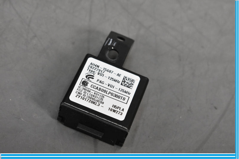 Load image into Gallery viewer, 09-15 Jaguar XF Keyless Entry Sensor Reader Module AH4N-15607-AE Oem
