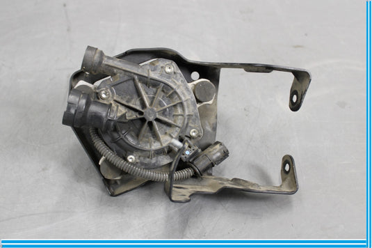 07-13 BMW 335i 328i Secondary Air Smog Pump W/ Bracket Oem