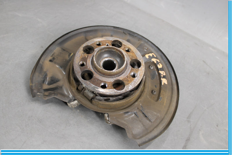 Load image into Gallery viewer, 10-16 Mercedes E350 Coupe Rear Right Side Wheel Spindle Knuckle Hub Bearing Oem
