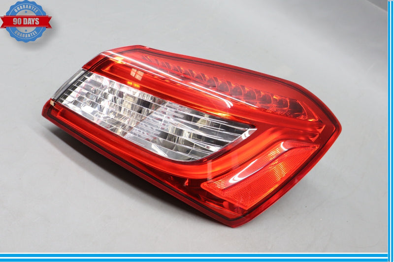 Load image into Gallery viewer, 14-17 Maserati Ghibli S Rear Right Side Outer Tail Light Taillight Lamp Oem
