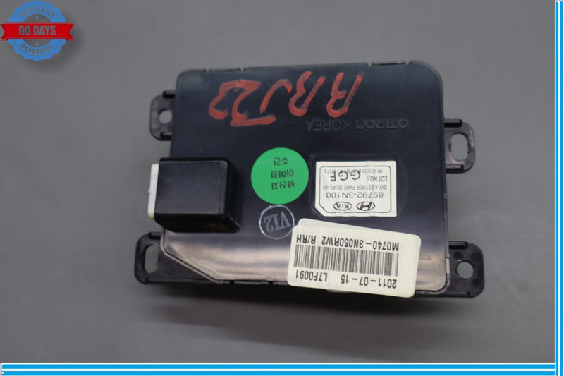 Load image into Gallery viewer, 11-13 Hyundai Equus Rear Right Passenger Side Seat Memory Control Switch Oem
