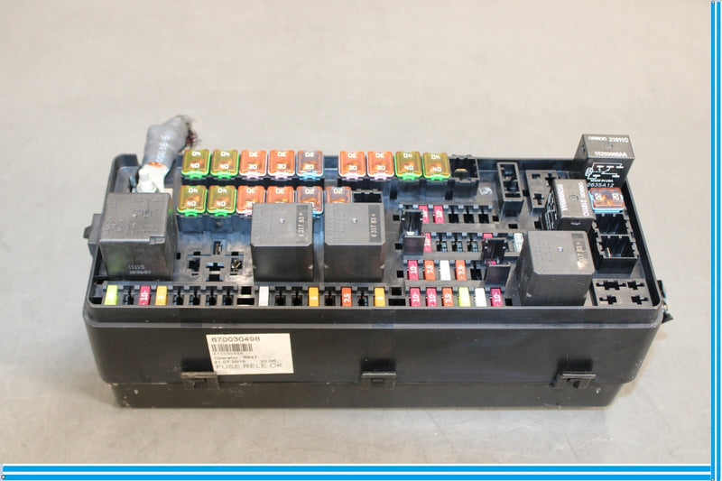 Load image into Gallery viewer, 14-17 Maserati Ghibli Engine Power Junction Distribution Fuse Relay Box Oem

