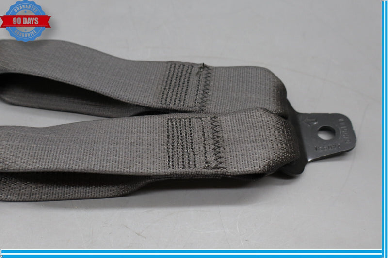 Load image into Gallery viewer, 18-21 Buick Enclave Rear 3rd Row Seat Belt Center Buckle 84438642 Oem
