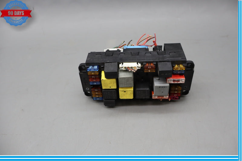 Load image into Gallery viewer, 05-11 Mercedes R171 SLK280 SLK350 Front SAM Module Relay Fuse Box Oem
