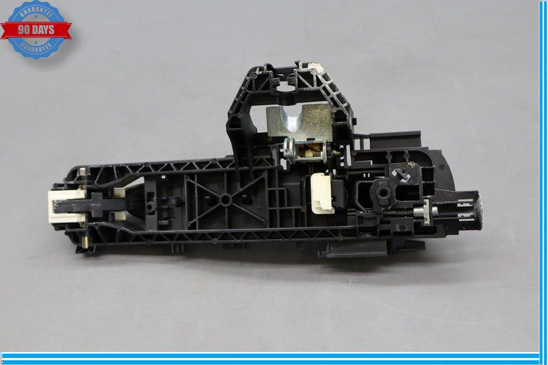Load image into Gallery viewer, 10-13 Mercedes E350 Rear Left Driver Side Exterior Door Handle Oem
