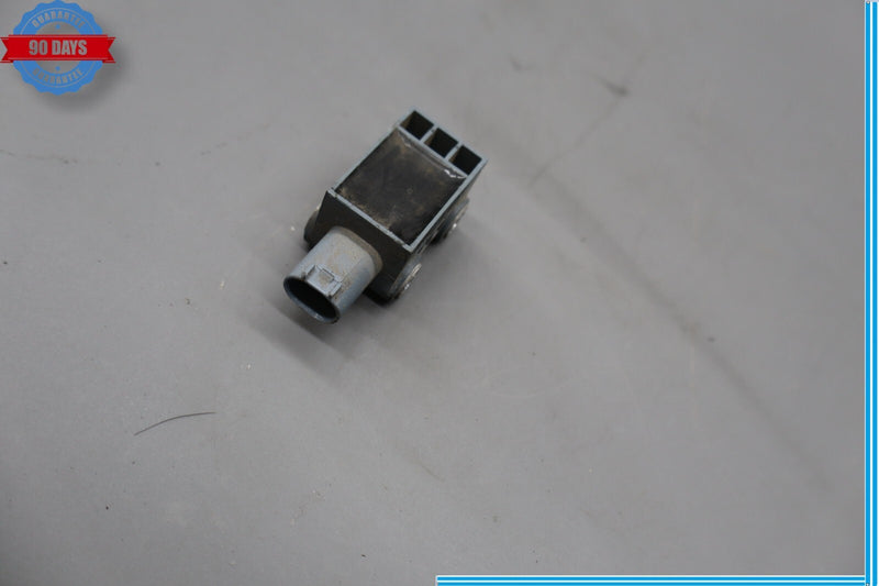 Load image into Gallery viewer, 09-16 BMW 750Li 750Li xDrive Rear Left Door Impact Crash Pressure Sensor Oem
