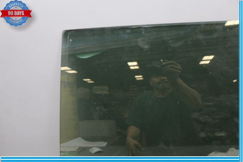 Load image into Gallery viewer, 11-18 Porsche Cayenne 958 Hybrid S Rear Left Driver Side Door Window Glass Oem
