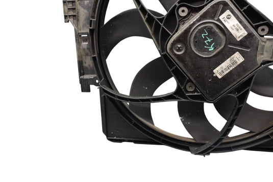 12-18 BMW 320i 328i F30 Front Radiator Cooling Fan Shroud Assembly 7640511 Oem