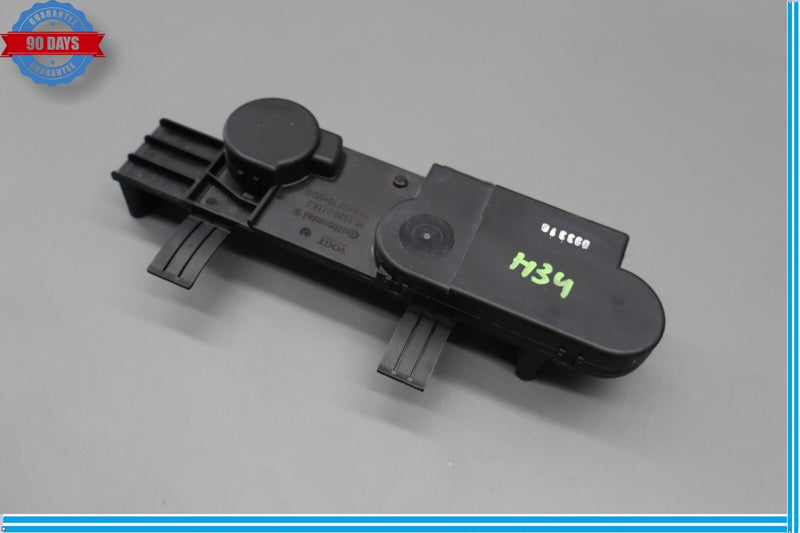 Load image into Gallery viewer, 10-11 Porsche Panamera S Antenna Control Module 15.1528-0118.2 Oem
